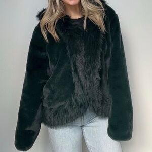 Steve Madden Pine Faux Fur NWT